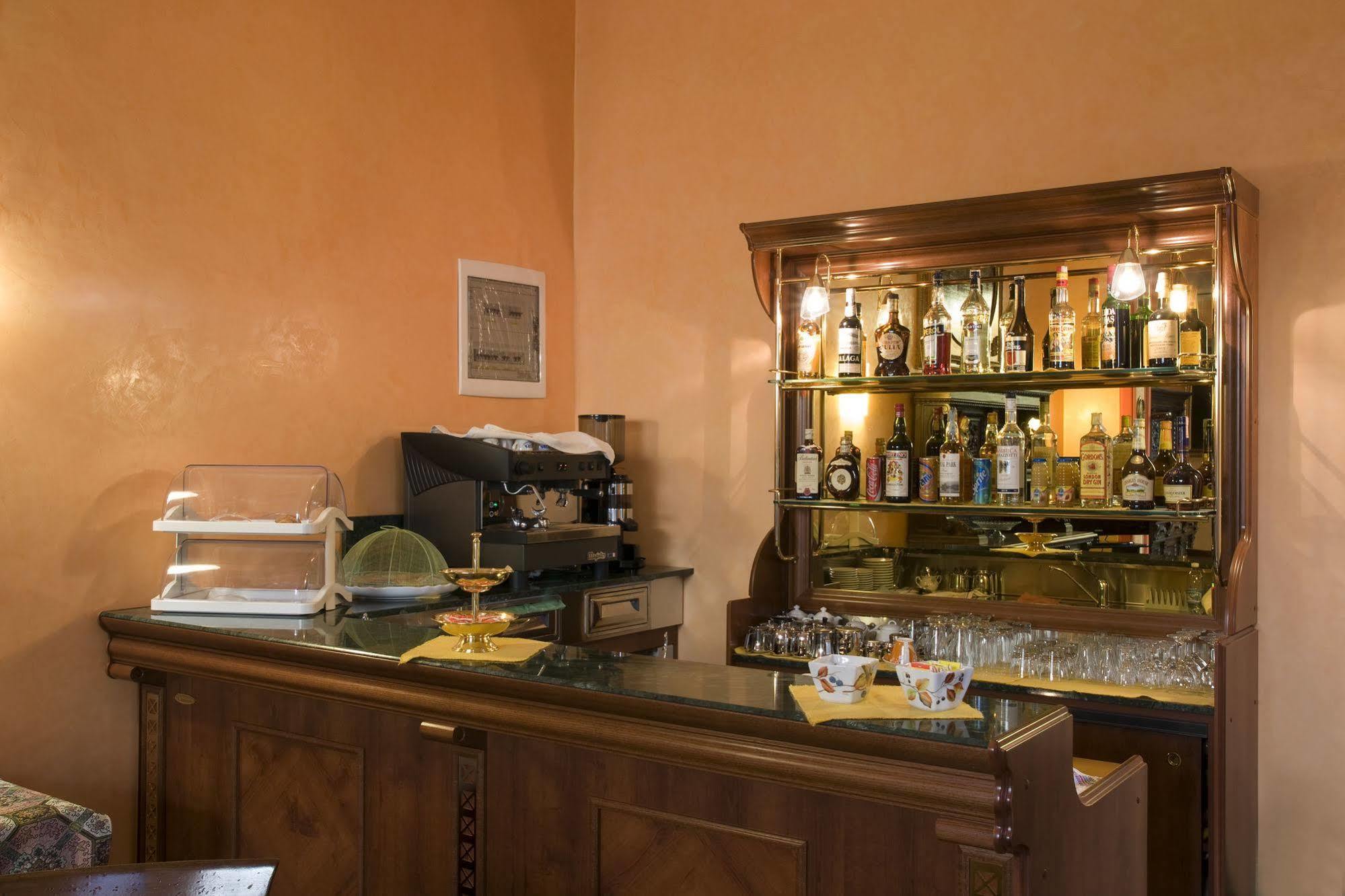 Hotel Principi D'Acaja ตูริน ภายนอก รูปภาพ